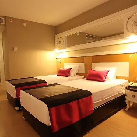 Semesteranläggning (resort) Serenis 5*