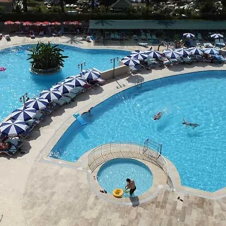 Ośrodek wypoczynkowy Serenis 5*